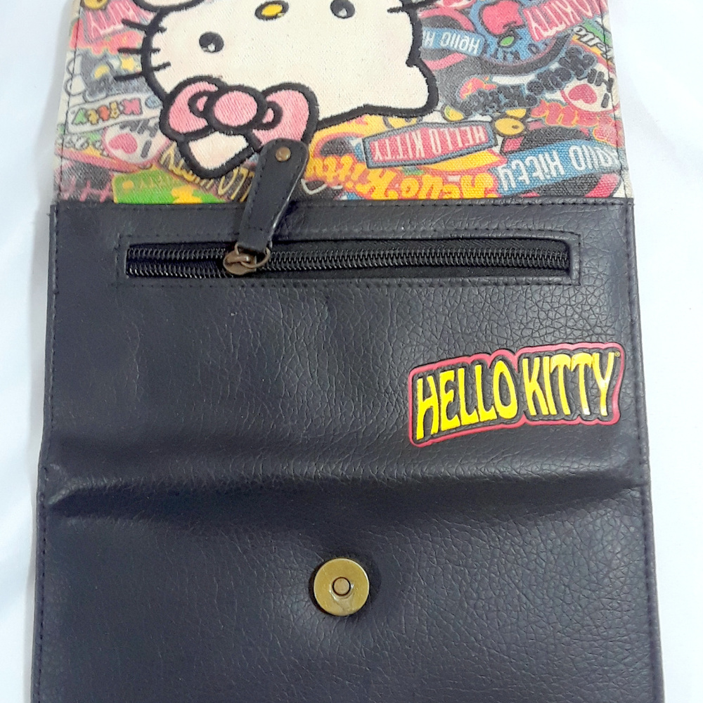 Loungefly Hello Kitty Wallet - Picture 2 of 5